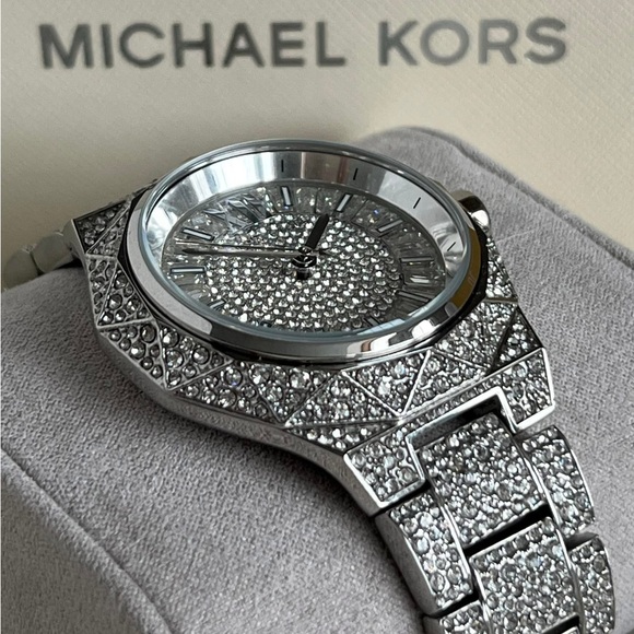 Micheal Kors Women’s Oversized Raquel Pavé Silver-Tone Watch
Case Size: 41mm - Picture 5 of 10